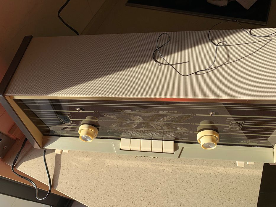 Rádio antigo Philips 100% Fm / Am /Sw