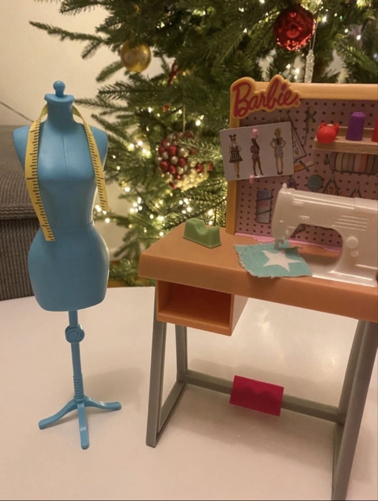 Zestaw zabawek kariera Barbie krawcowa
