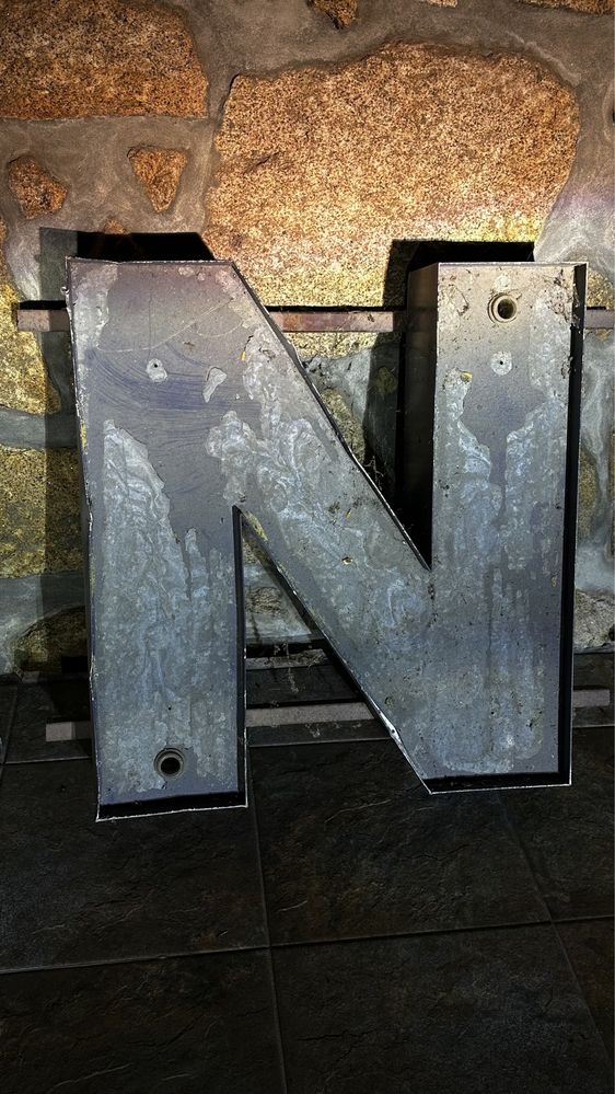 Letras Vintage Neon D A N E