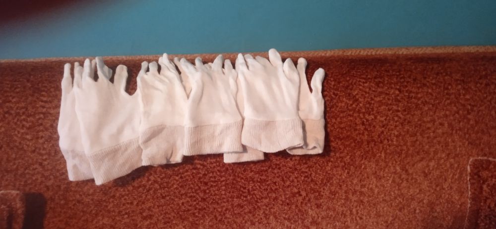 Rękawice ogrodowe uniwersalne 10 par/Nowe-cena za całość