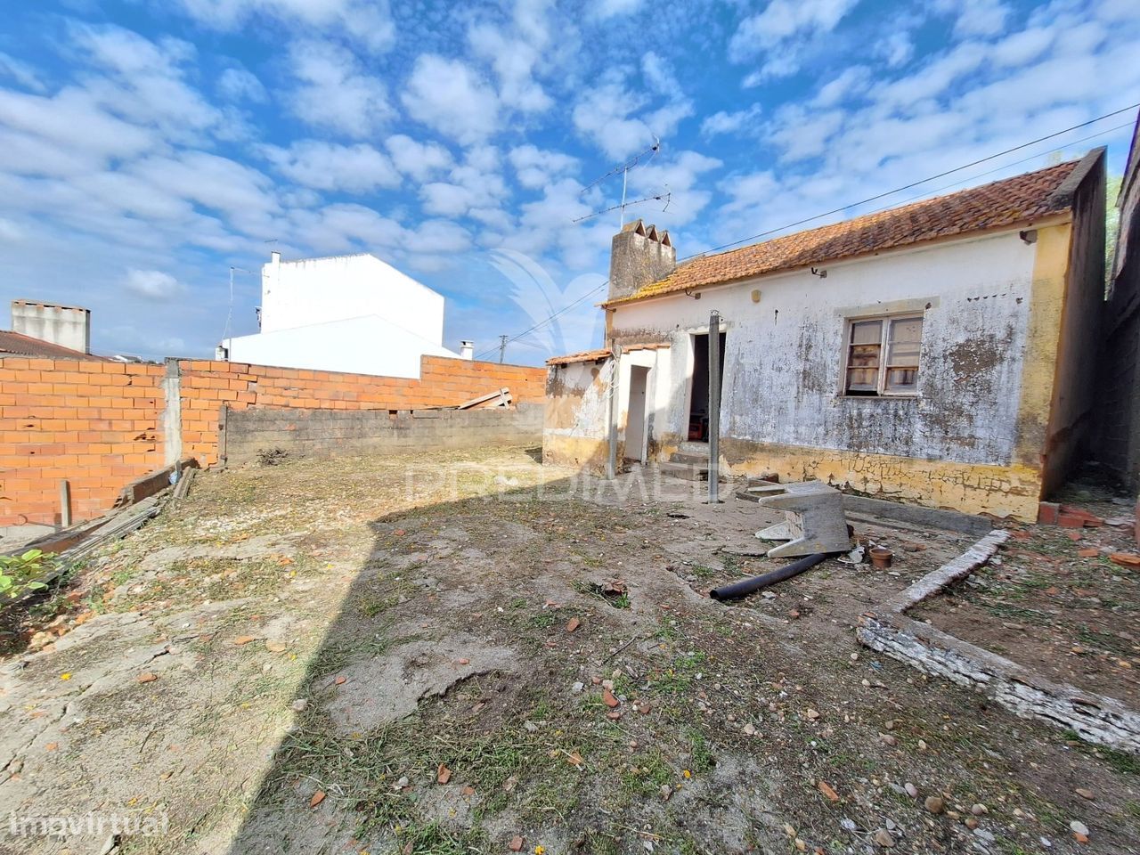Moradia T2, para reabilitar, Chamusca