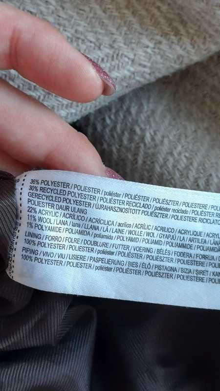 casaco até ao joelho MANGO