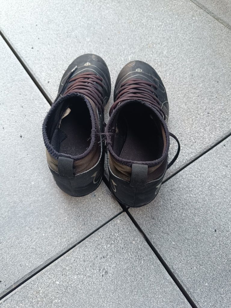 Botas futebol Nike 38