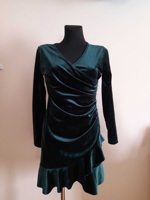 Sukienka welurowa z marszczeniem i falbanką elegancka imprezowa S/36