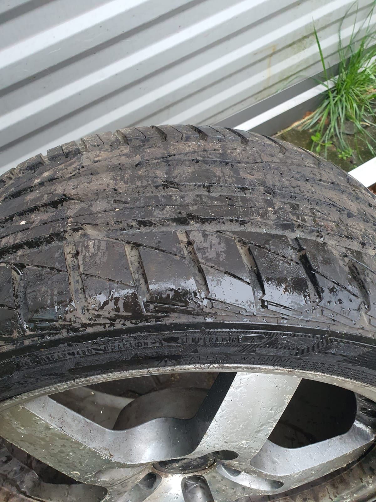 Koła 235/40 R18 4 szt opony Paxaro 19'r