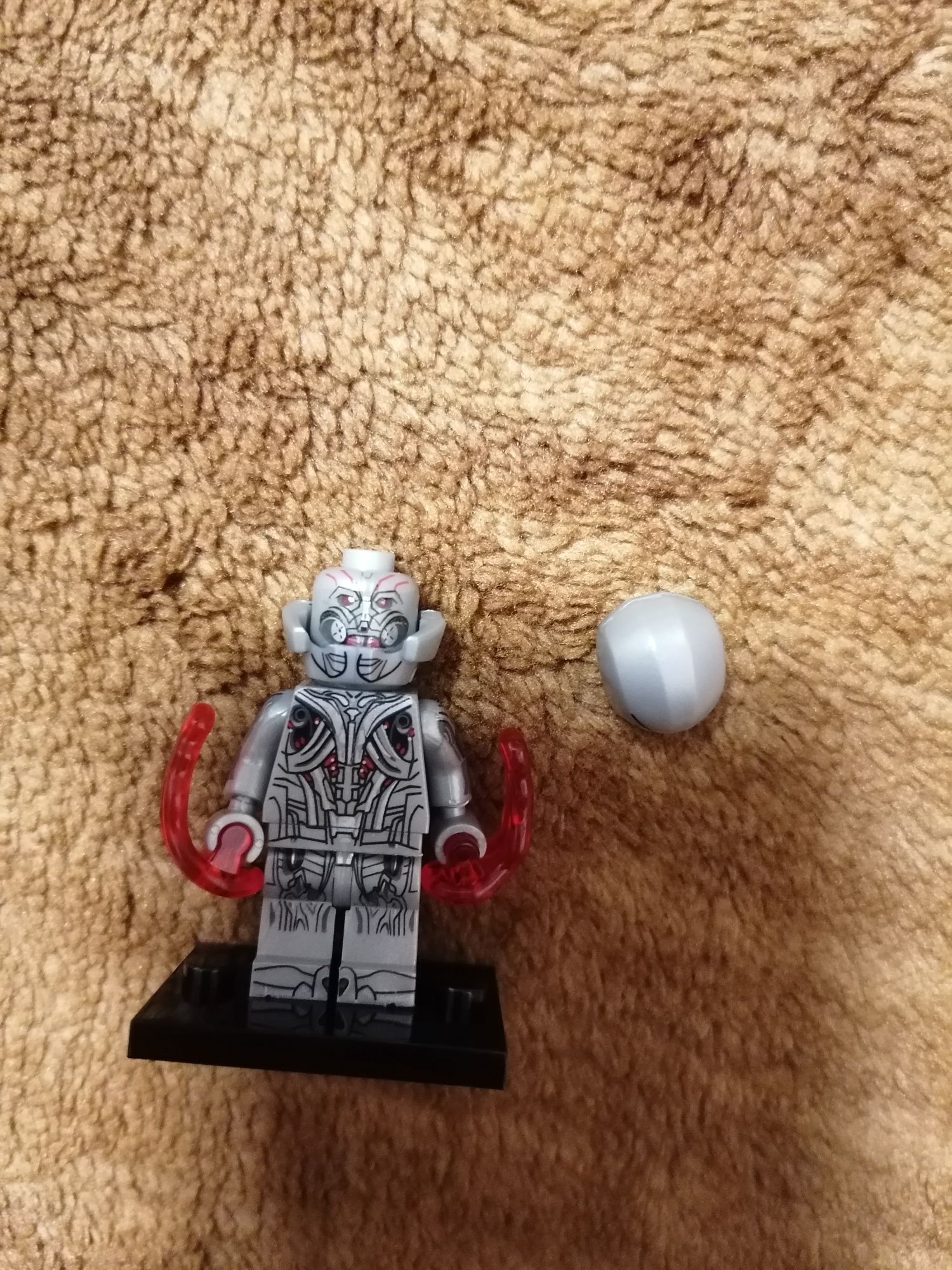 Ultron - figurka Marvel Avengers