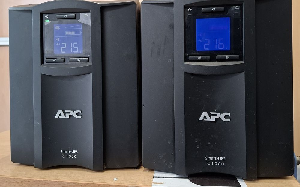 Безперебійник/Упс/Apc Smart-UPS