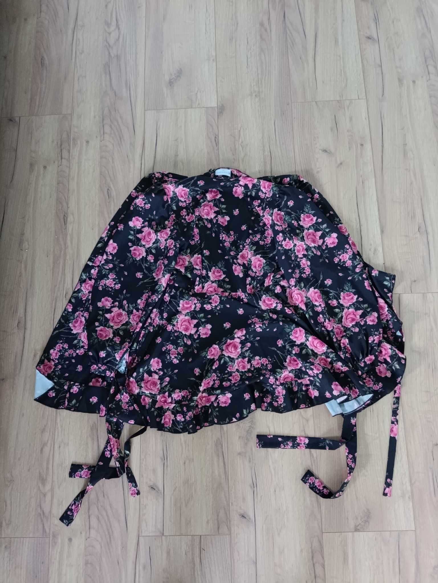 Sukienka w kwiaty CINAMOON