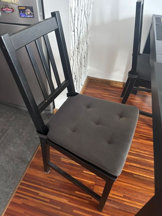 Stół jadalny + 4 krzesła IKEA - rozkładany 4-6 osób