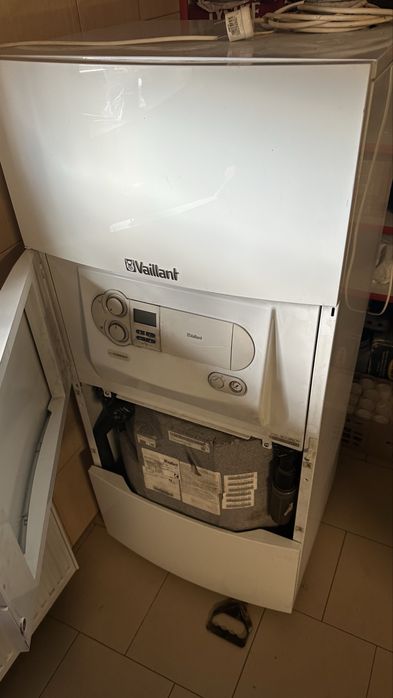 Vaillant ecoCOMPACT VSC 306/2-C 200–sprawny piec CO,nieszczelna rurka