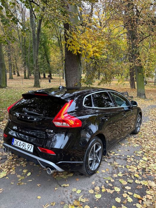 Volvo V40 Volvo V40 2.0 D3 150KM w wersji R- Design z 2018 roku