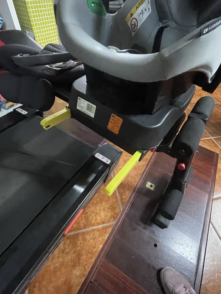 Carrinho de bebe com cadeira Auto - KinderKraft