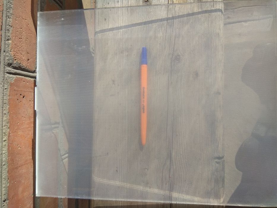 Оргскло .Екран монітора . Світовод .