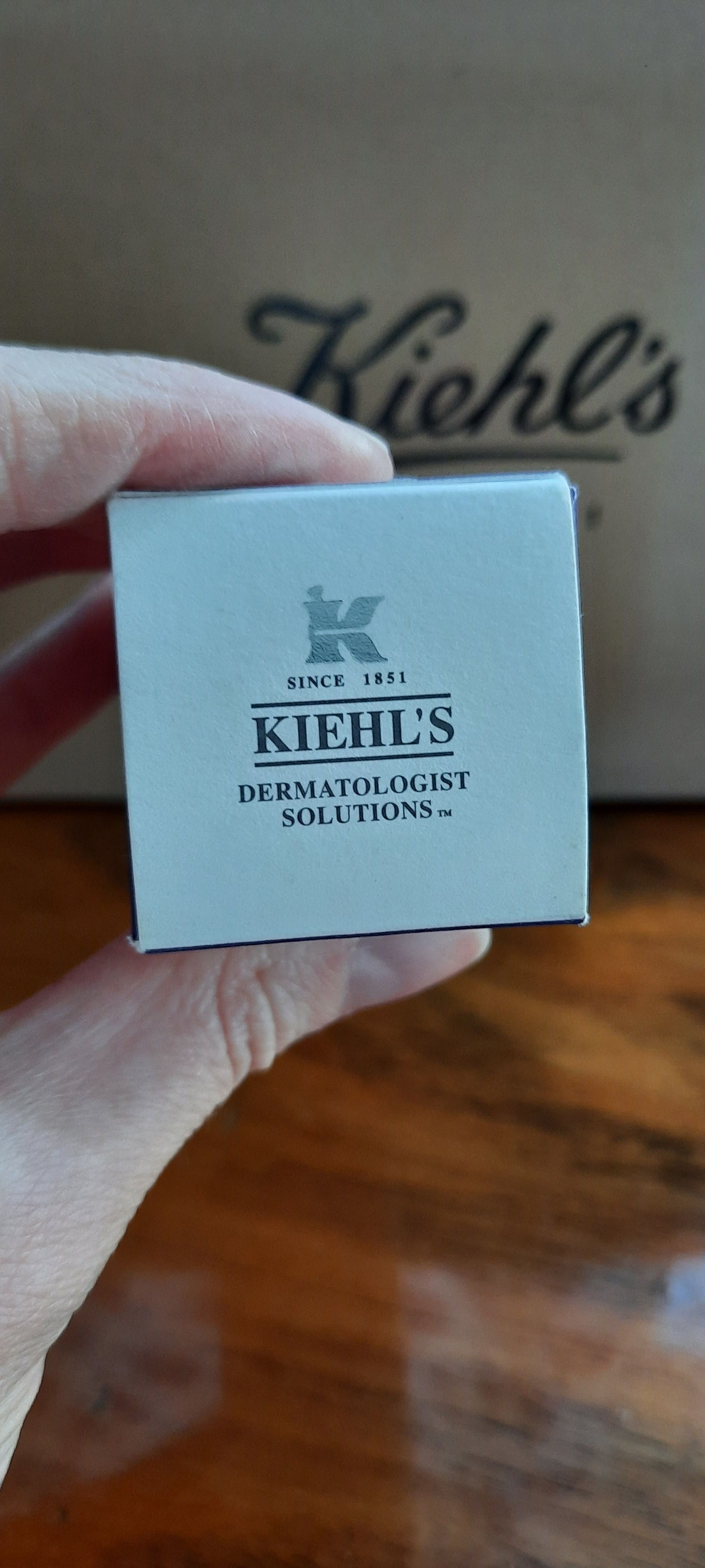 Kiehl's Retinol SkinRenewing Daily MicroDose Serum Przeciwzmarszczkowe