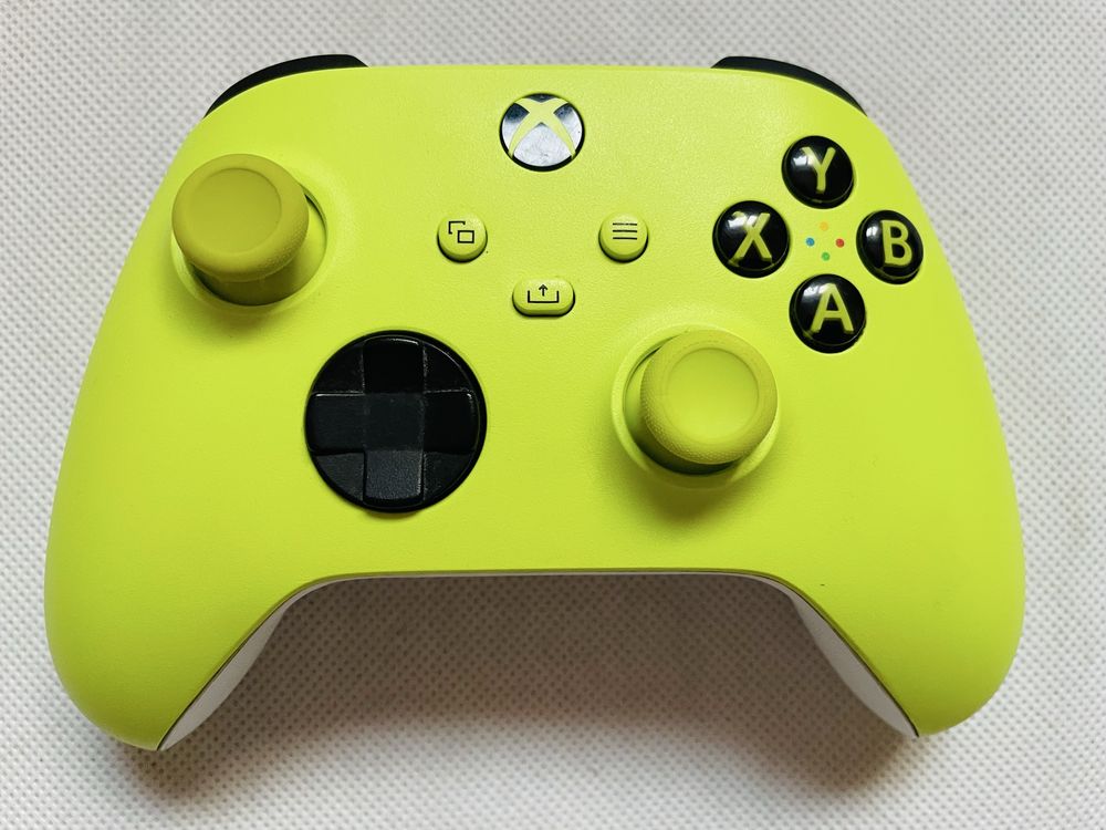 Oryginalny Pad Xbox Series z pudelkiem