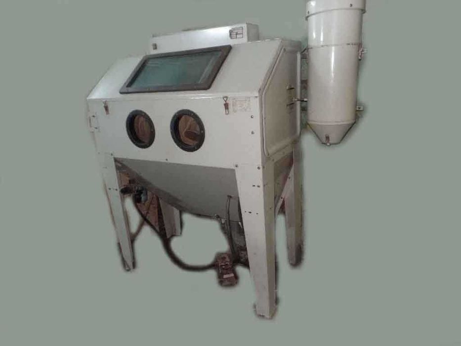 piaskarka kabinowa 420l 
sprawna