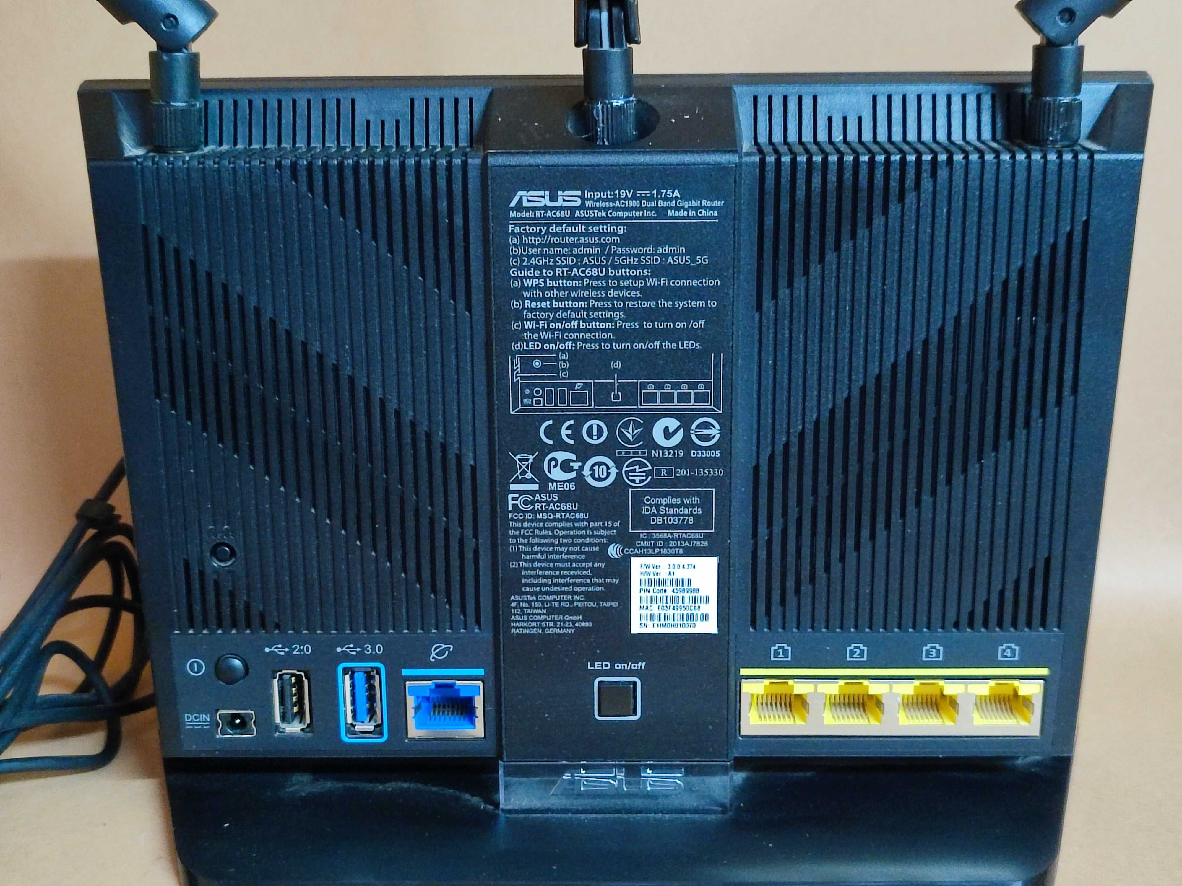 ASUS RT-AC68U DualBand AC1900 Malha Wi-Fi Router Gigabit
