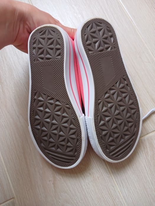 Кеди для дівчинки розмір 30 (б/в)