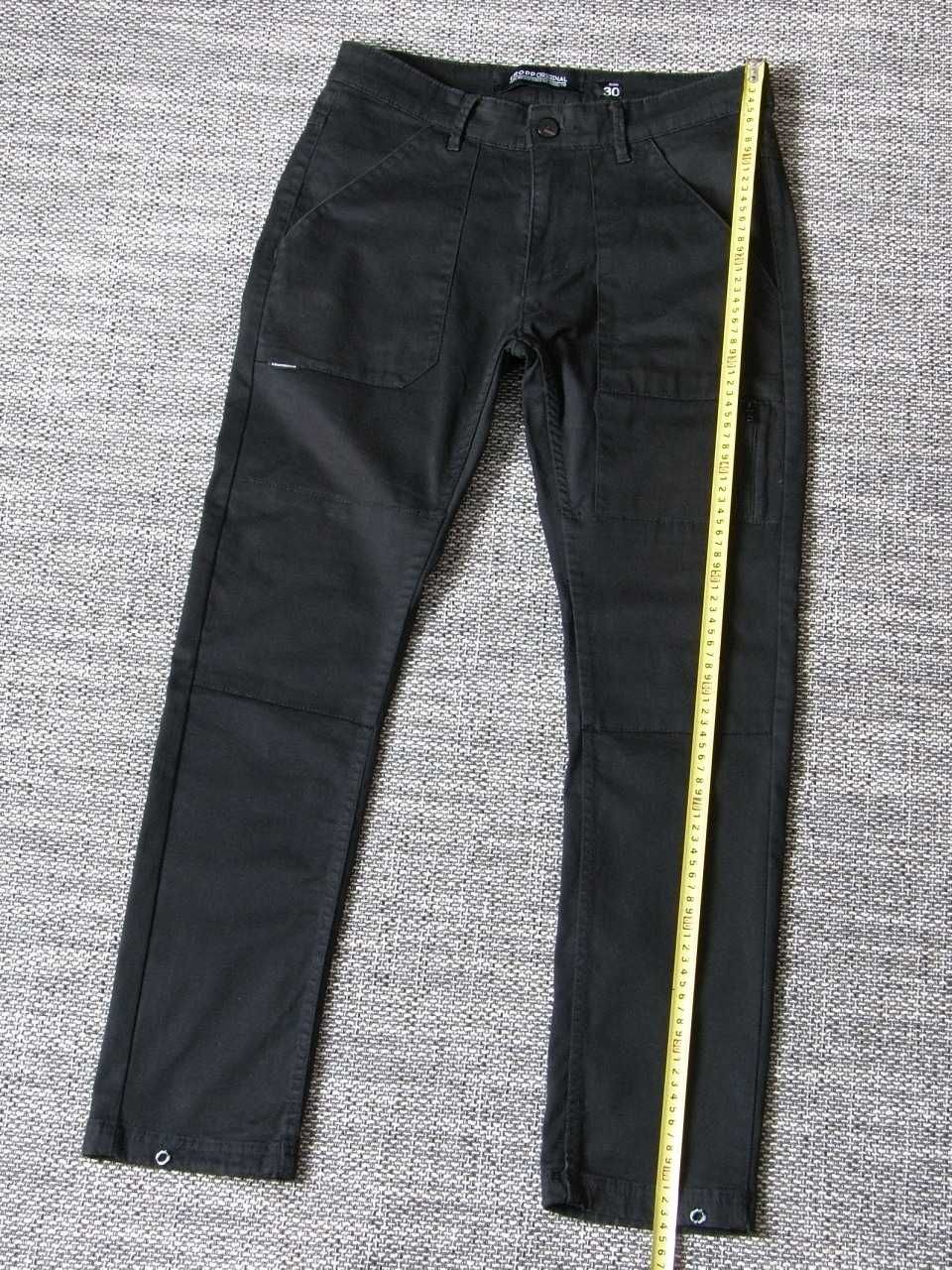 Spodnie Cropp rozmiar 30 slim streetwear workwear