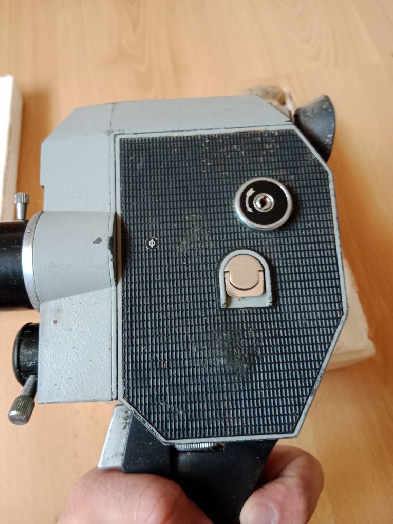 Stara kamera 8 mm