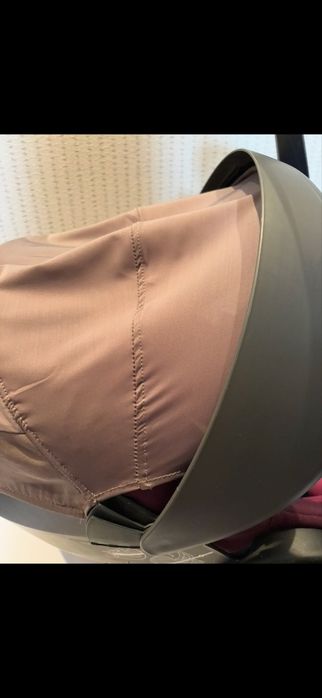 Автокрісло Stokke 0+.