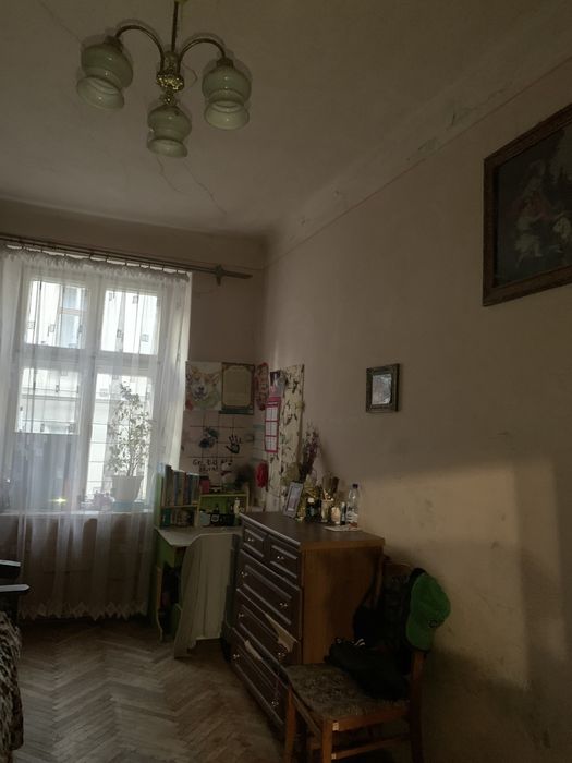 Продаж 2-кім. Центр.