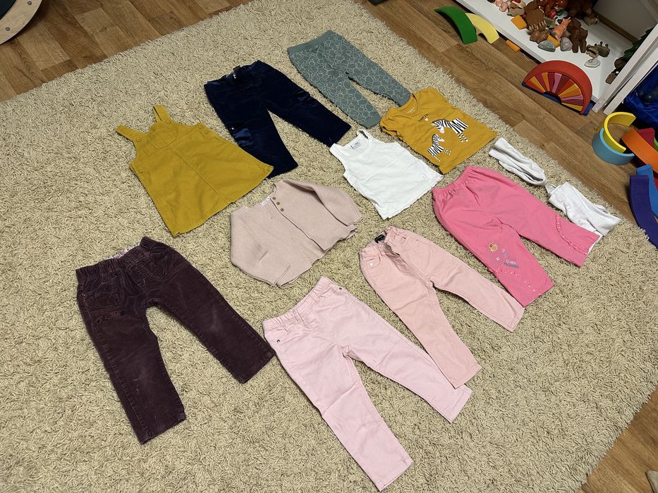 Лот речей  Кофта для дівчинки костюм комбінезон