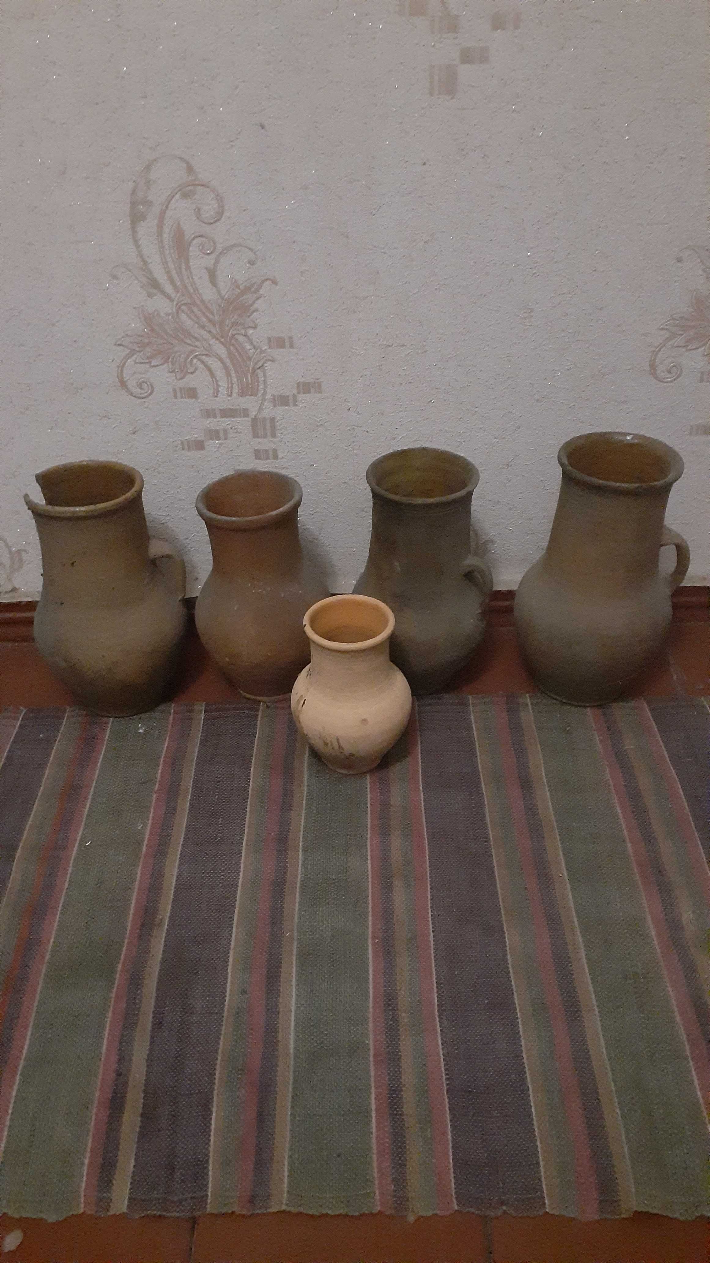 Горщик. Кувшин с глины, пасковик