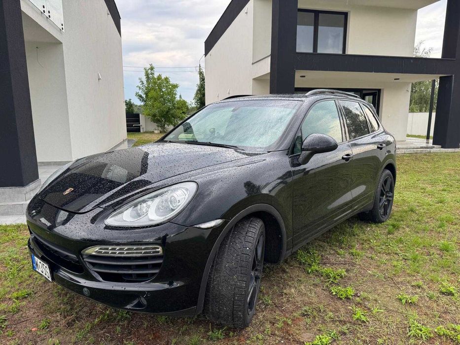 Porsche cayenne 2014 rok