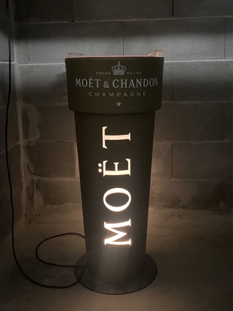 Moet chandon Champanheita Balde Led Gelo exterior