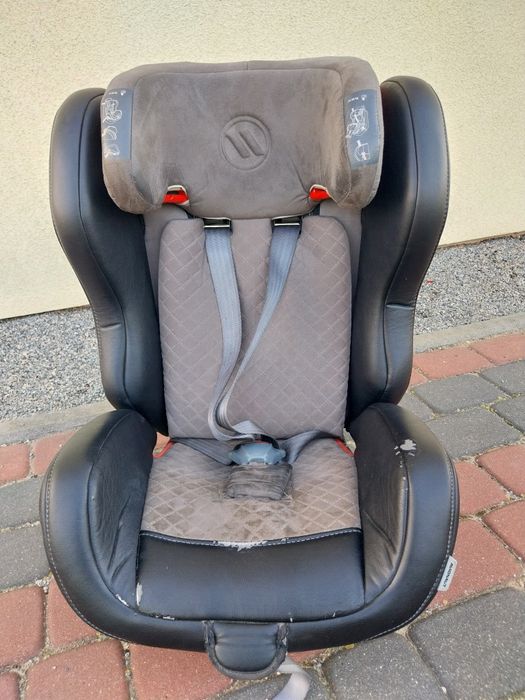 Fotelik samochodowy.