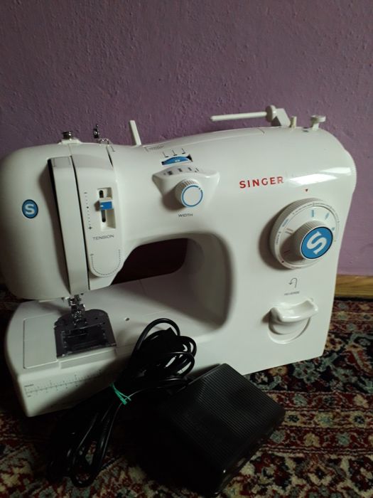 Maszyna do szycia .Rezerwaja do soboty. .