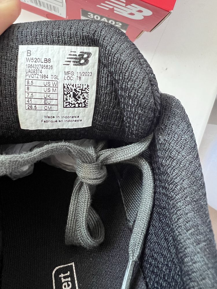New Balance 520 V8 оригінал 41 розмір 26,5 см