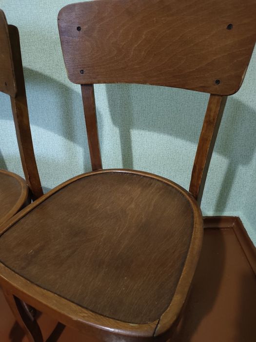 Стільці дерев'яні набір 4 шт