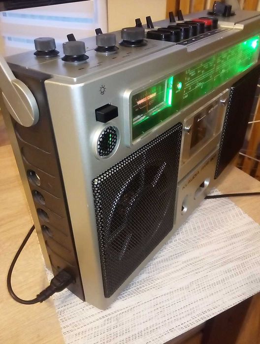 Radiomagnetofon  RMS 801 klaudia