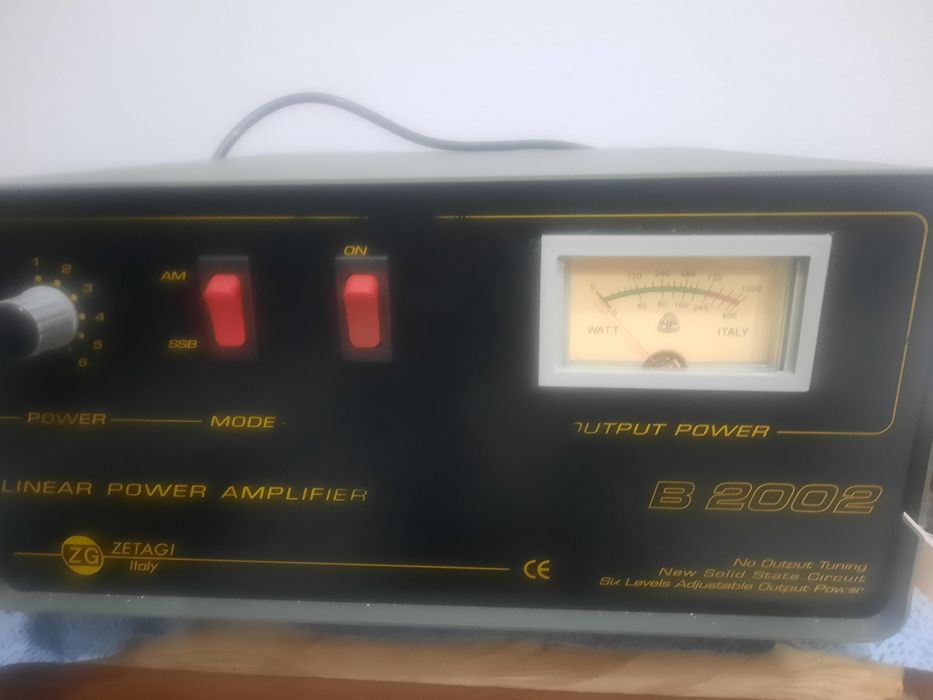 Amplificador Zetagi B2002