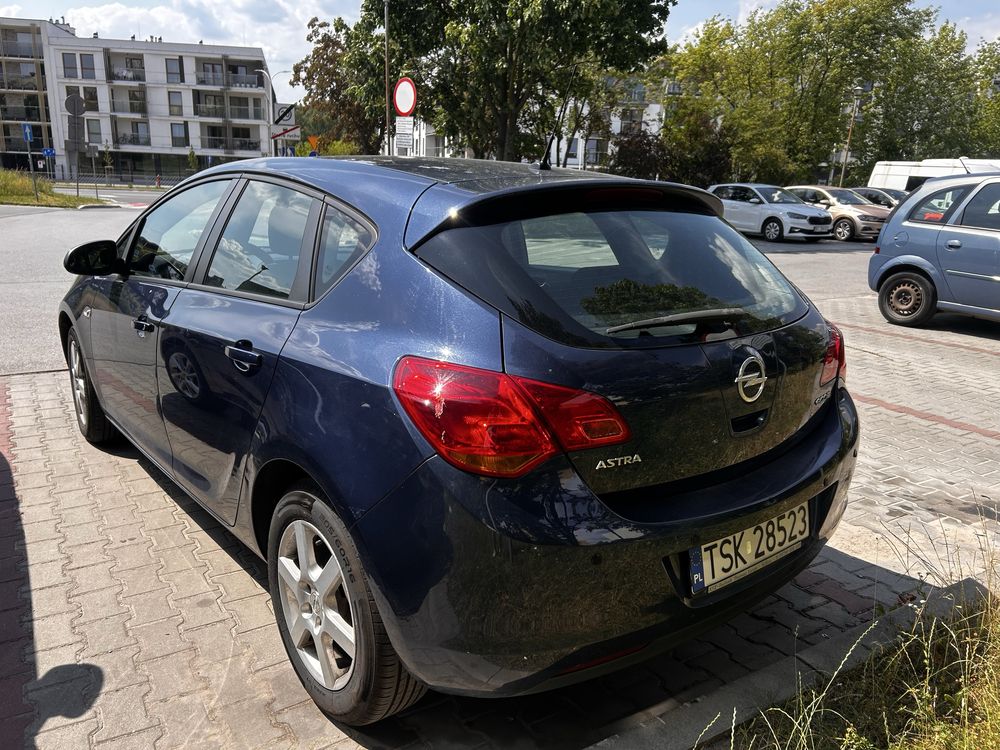 Opel Astra J 2010 1.4
