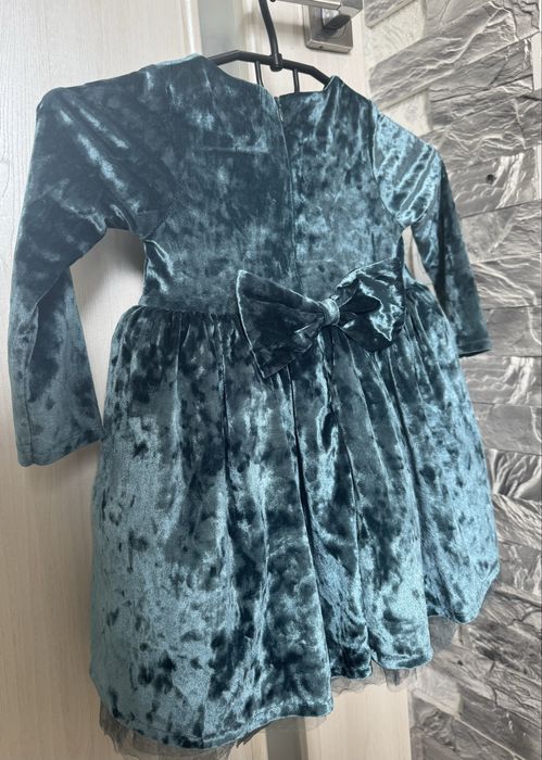 Нарядное , праздничное , новогоднее платье на девочку