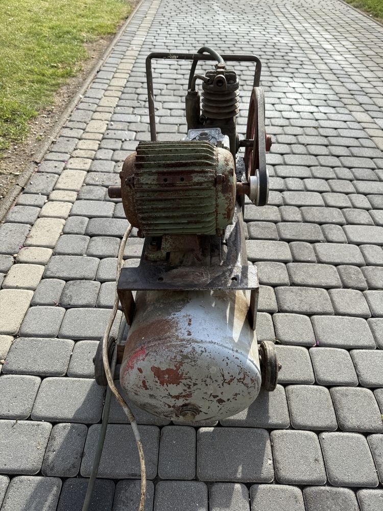 Kompresor sprezarka 380v