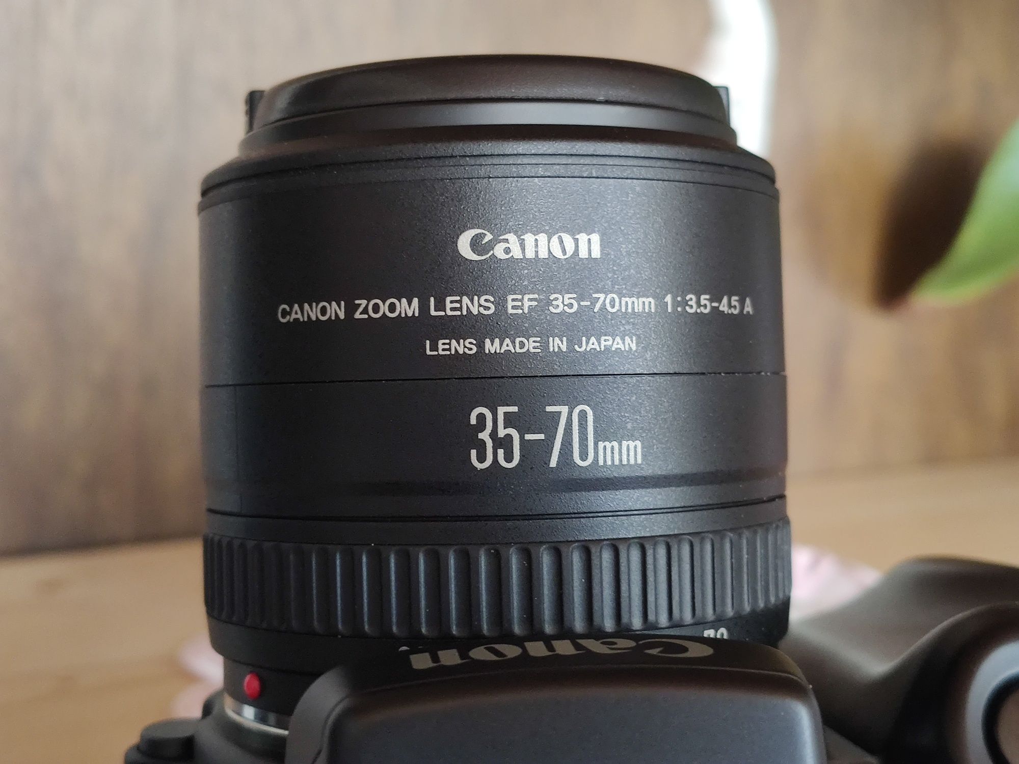 Пленочный Canon EOS 750