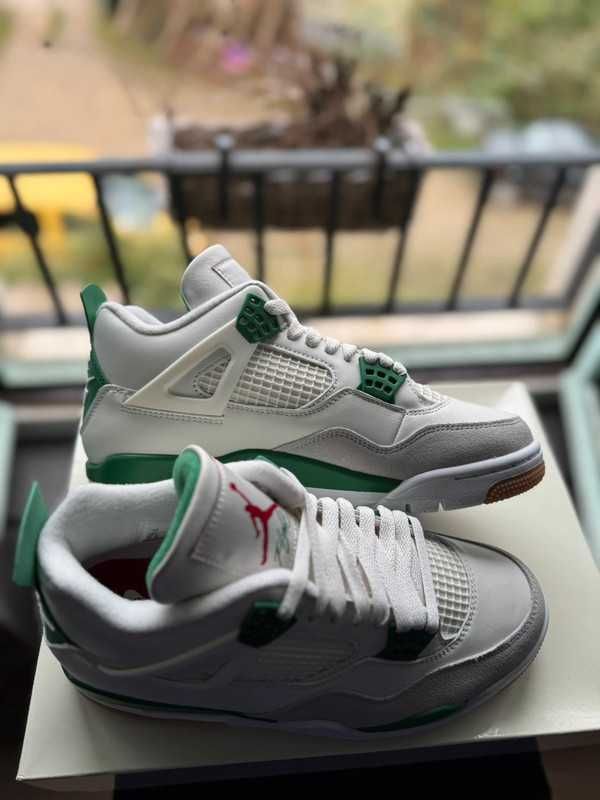 Jordan 4 Retro SB Pine Green R.41