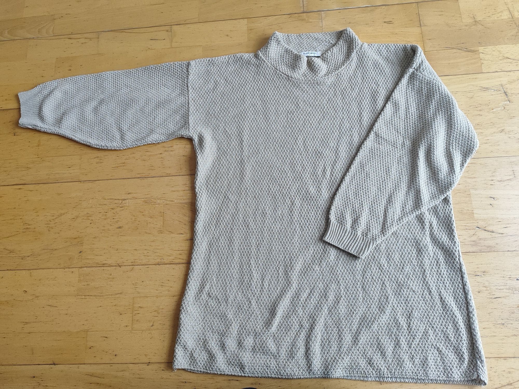 Beżowy sweter r. XL