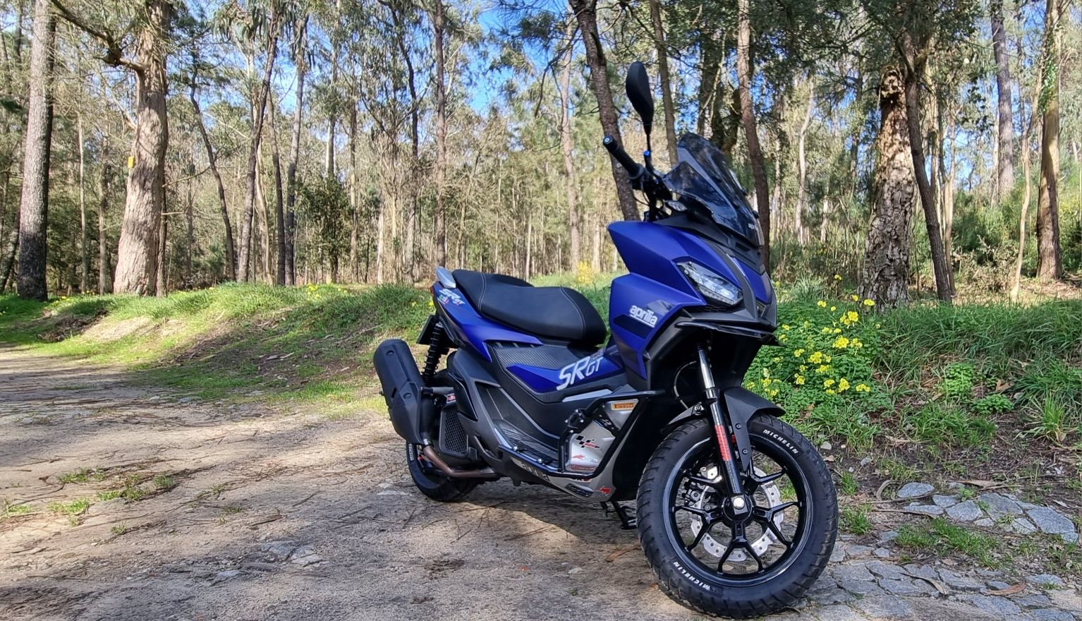 Aprilia sr gt 125cc
