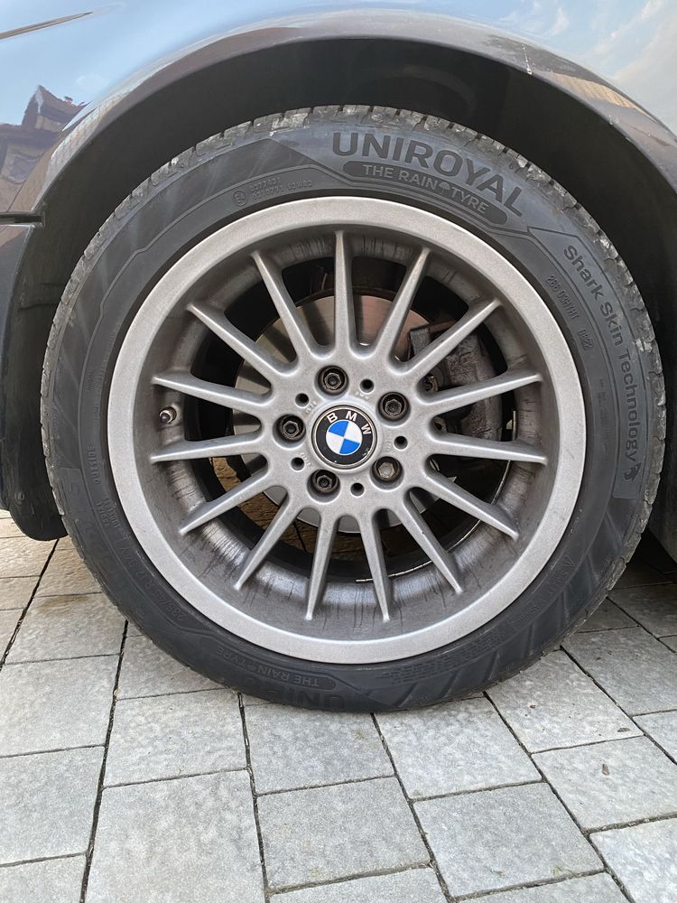 Opony 235/45 R17