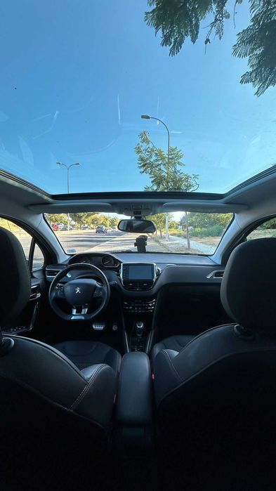 Peugeot 208 1.2 PureTech GT Line EAT6 - Impecável