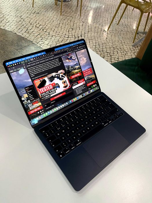 MacBook Air de 13" M2 - Midnight Blue - 24GB RAM - 512GB Disk