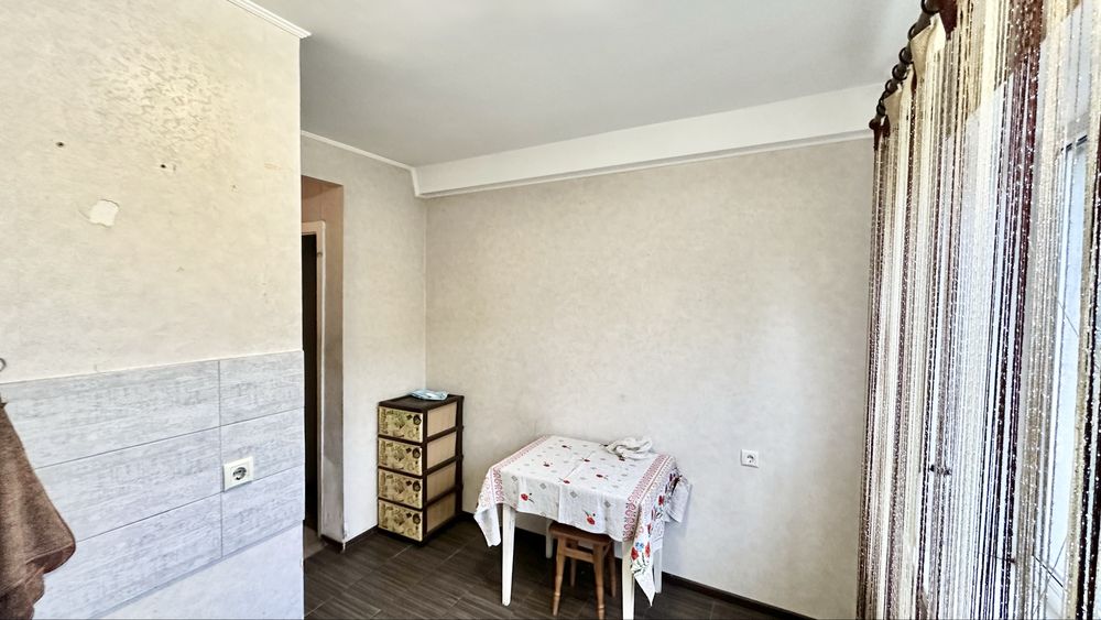 Продам 2 кімн квартиру 45 м.кв Харківське шоссе Дарницька площа