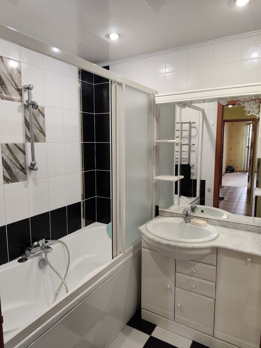 Сдам 2 х к.кв.на Космосе