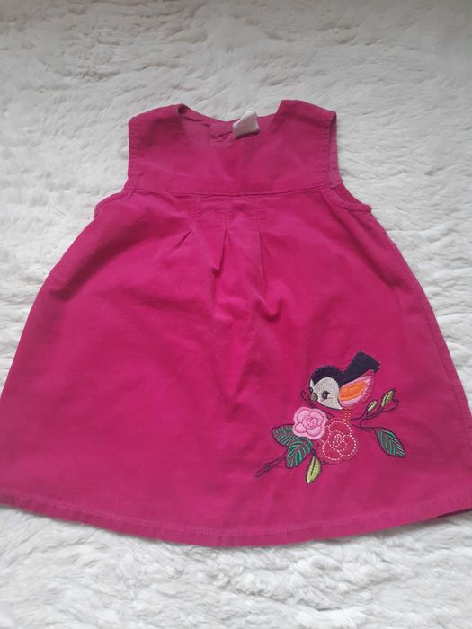 Sukienka sztruksowa rozm 68