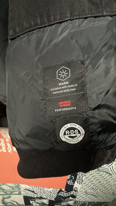 100% ОРИГІНАЛ! Жилет Levis розміри M L XL пух!